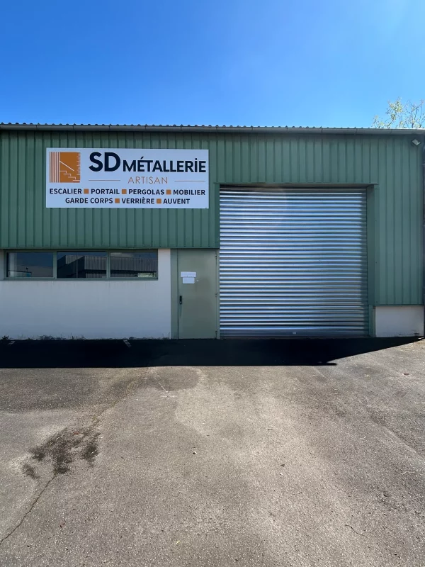 Atelier SD Métallerie à Péronnas avec son enseigne